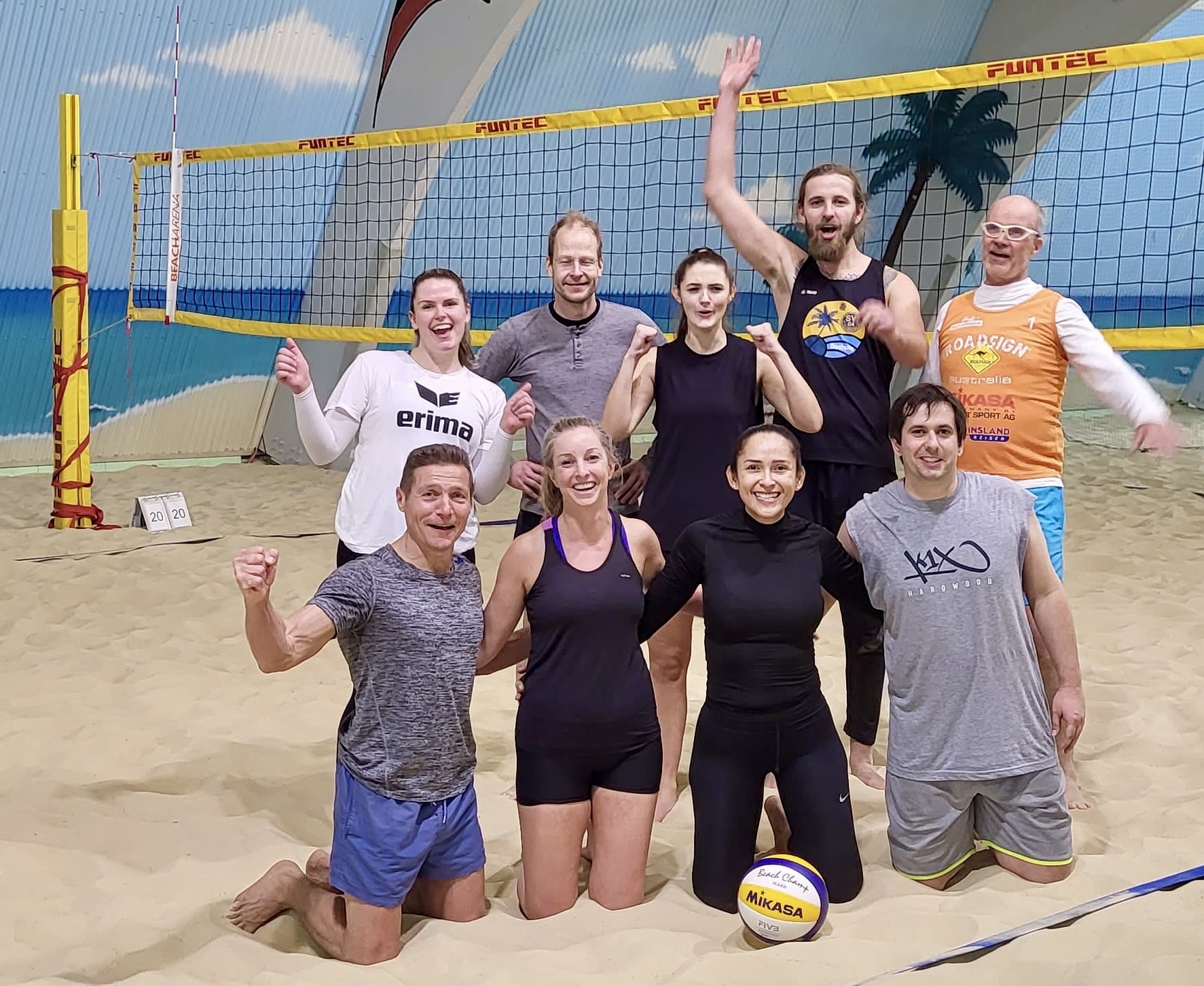 LA Beacher beim Fun Cup Beachvolleyballturnier im Soccer Five Castrop Rauxel